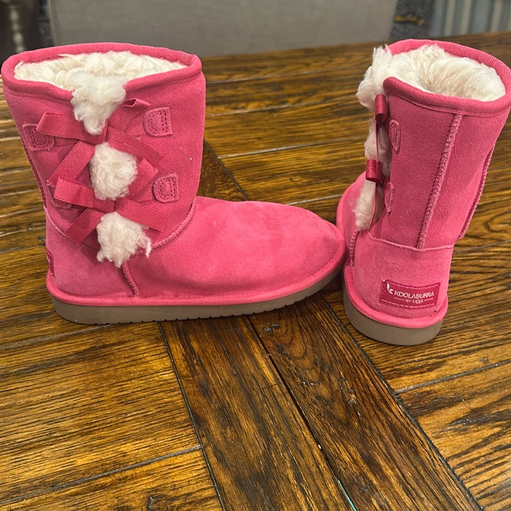 NEW Koolaburra by UGG Girls' Victoria Short Boot,  Youth 1, Pink